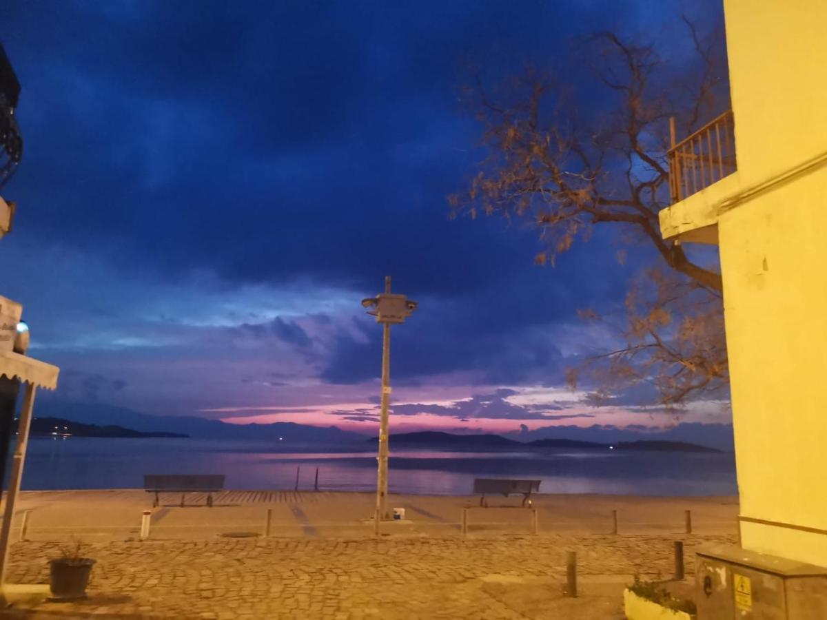 Limon Otel Foça Exterior foto